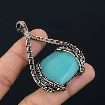 Monalisa Gemstone Чистая медная проволока Обернутая дизайнерская подвеска ручной работы Ювелирные изделия 2.48 Inches циан