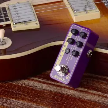 Mooer MICRO PREAMP Series 019 UK Gold PLX Digital Preamp Предусилитель фиолетовый