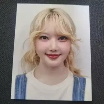 Моя подруга Йерин продает Polaroid