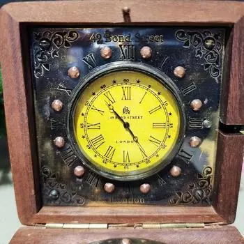 Морские часы-компас, компас ручной работы, установленный в старинном деревянном корпусе, антикварные часы