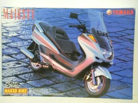 Мотоцикл Naked серии 35 Yamaha Majesty 1/12 (Серебряный)