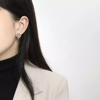 Мозаичные эмалевые серьги женские ретро нерегулярные квадратные шахматные серьги-гвоздики