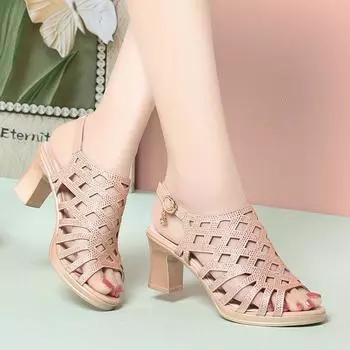 Мягкая кожа Полый высокий каблук Удобные римские сандалии Летние Дышащие Модные Универсальные С открытым носком Женские Элегантные Сандалии 35