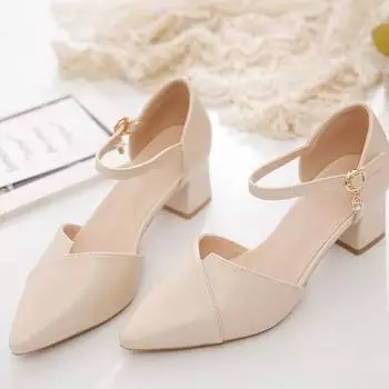 Мягкая кожа удобная летняя обувь для подружек невесты с острым носком, толстый каблук, одно слово пряжка сумка головка полая неглубокая горловина универсальный темперамент босоножки 35 чёрный