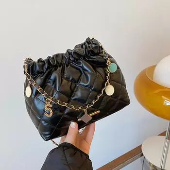 Мягкая кожаная большая вместительная модная ромбовидная вышитая нитью текстура пригородная сумка через плечо женская осенняя корейская версия сумка-ведро прилив белый