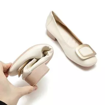 Мягкая кожаная мягкая подошва с плоским дном и неглубоким горлом с металлической квадратной пряжкой. Универсальные и удобные женские туфли. 35 абрикосовый
