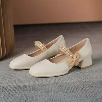 Мягкая кожаная обувь для маленьких мужчин, нежный ветер, женская обувь Мэри Джейн, весенние и летние туфли на среднем толстом каблуке с квадратной головкой, украшенные бисером, универсальные маленькие кожаные туфли 35