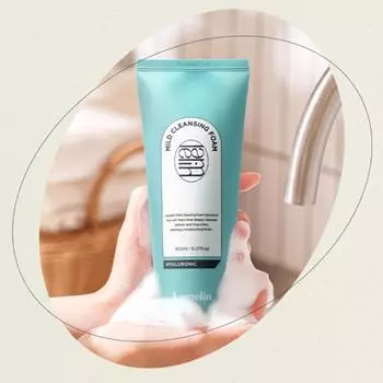 Мягкая очищающая пенка с гиалуроновой кислотой 150 мл