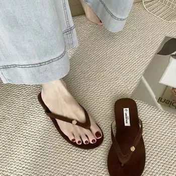 Мягкая подошва верхняя одежда сандалии простая клипса для стопы 2025 лето новые плоские нескользящие пляжные шлепанцы для отдыха женские прилив 35 чёрный