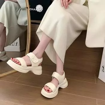 Мягкие спортивные сандалии на мягкой подошве, женская летняя обувь, повседневные римские сандалии на плоской подошве, однотонные пляжные сандалии на каблуке 2024 35 чёрный