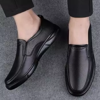 Мягкие стильные резиновые мокасины Slip on мужские деловые туфли для отдыха и прогулок мужские мокасины универсальные мужские повседневные туфли из натуральной кожи 38 чёрный