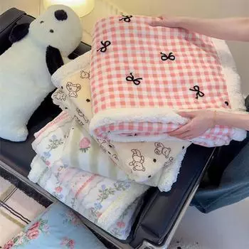 Мягкий флисовый плед для кровати, дивана, кушетки, легкие плюшевые пушистые шерпа-бархатные одеяла и пледы, уютные теплые покрывала 70x100cm(27x39inch)