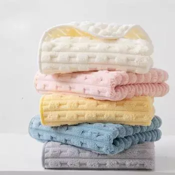 Мягкое и впитывающее полотенце из чистого хлопка, не оставляющее волос, быстросохнущее пляжное полотенце с впитыванием воды, полотенце из кораллового флиса 35 * 75CM белый