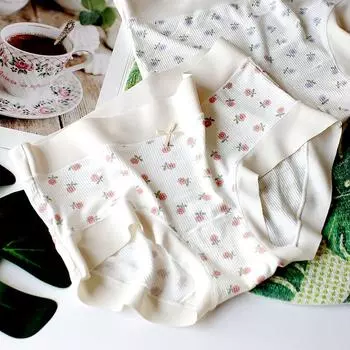 Мягкое нижнее белье, милые трусики с цветочным принтом, со средней талией, женские треугольные трусики, эластичные удобные нижние трусики One Size фиолетовый