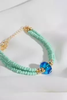 Мятный браслет из бисера с бусинкой от сглаза