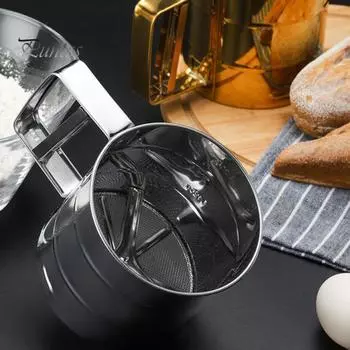 Мукопросеиватель из нержавеющей стали, мелкоячеистое сито для муки, ручной дизайн, сахарный сито, многоцелевой кухонный инструмент серебряный