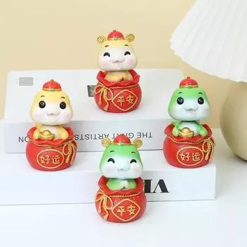 Мультяшная фигурка змеи из смолы 2025 год змеи украшение качающаяся голова зодиакальная змея статуя для домашнего офиса автомобиль декор A жёлтый