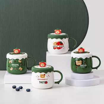 Мультяшная керамическая кружка с крышкой, ложкой, клубничным медведем, чашка для офиса и дома, кофейные чашки, нишевая, высокого уровня, кружка для чая, креативный подарок 301-400ml