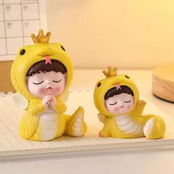 Мультяшная статуэтка змеи-ребенка 2025 года, китайский Новый год, смоляная змея со знаком зодиака C