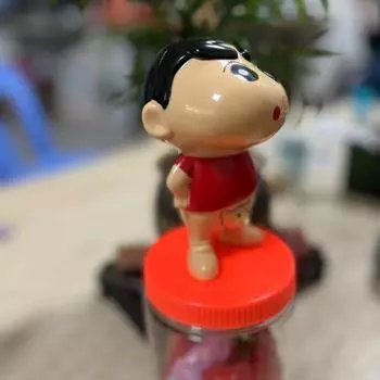 Мультяшный игрушечный водяной пистолет-распылитель Крэйон Шин-чан Нажимной водяной пистолет Детская игрушка Прикольный маленький водяной пистолет Игра Пляжная игрушка Подарок на день рождения