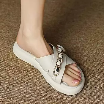 Мюли Krazing Pot из микрофибры с открытым носком на низком каблуке, летние женские тапочки на плоской платформе со сказочным дизайном и лентой, с металлическими цепочками для отдыха на открытом воздухе 34 слоновая кость