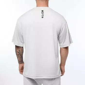 Muscleguys Корейская модная свободная футболка Простая летняя одежда Спортивная повседневная футболка с короткими рукавами M чёрный