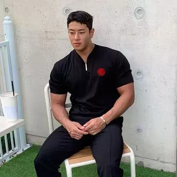 Muscleguys новая мужская футболка Slim Fit с v-образным вырезом и коротким рукавом для фитнеса, повседневный хлопковый топ в стиле хип-хоп, летняя модная базовая футболка для тренажерного зала, бодибилдинга XXL белый