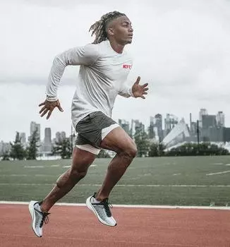 Muscleguys, новые поступления, модные повседневные весенне-осенние футболки, сетчатые дышащие мужские удобные топы для фитнеса, легко носить M чёрный