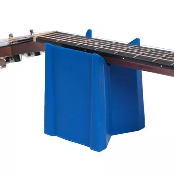 MUSIC NOMAD Cradle Cube Neck Support MN206 для ухода за струнными инструментами синий