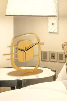 Muyika Maceire Золотые старинные металлические декоративные настольные часы 24x22см Mms-m