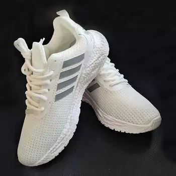 Мужчины и женщины в одинаковой повседневной обуви. Модные и удобные легкие мужские спортивные кроссовки для бега. 35 чёрный