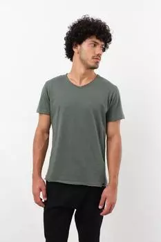 Мужская футболка с v-образным вырезом хаки