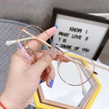 Мужская и женская многоугольная оправа для очков с маленьким лицом может быть оснащена металлической оправой для очков для близорукости.