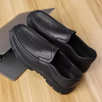 Мужская кожаная обувь. Мужская повседневная обувь из овчины на мягкой подошве из натуральной кожи. Новая обувь для папы среднего и старшего возраста. 38 чёрный