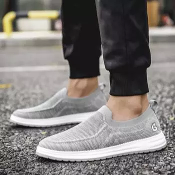 Мужская обувь 2024 года, летняя, новая, сетчатая, дышащая, одинарная, покрывает ноги, модная, мягкая подошва, удобная, повседневная, мужская обувь 39 чёрный