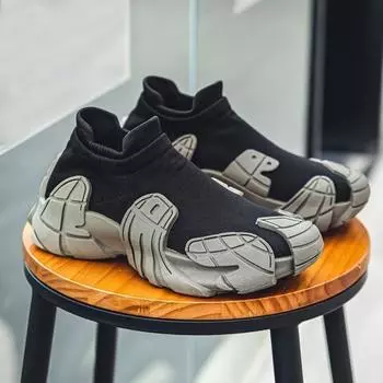 Мужская обувь 2025 года, лето, новые дышащие сетчатые туфли из кокоса с толстой подошвой, нескользящие, модные повседневные спортивные носки на мягкой подошве 39 черный серый