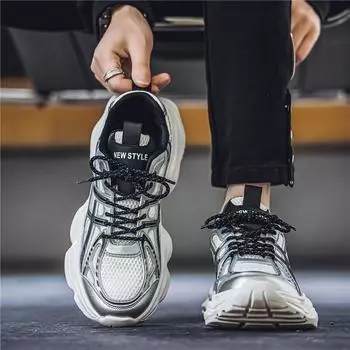 Мужская обувь 2025 года, новая летняя универсальная спортивная модная обувь, молодежная популярная сетчатая дышащая повседневная модная обувь для пап 39 чёрный