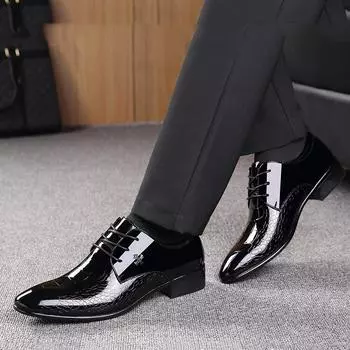 Мужская обувь Деловая официальная одежда Острые носки Молодежные студенческие костюмы Мужская корейская кожаная обувь Яркая повседневная обувь больших размеров 48 чёрный
