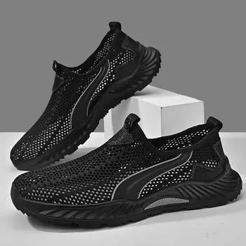 Мужская обувь с сеткой, новая летняя мужская повседневная обувь с мягкой подошвой и вырезом, модная нескользящая дышащая обувь с одной педалью 38 чёрный