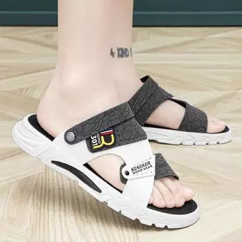 Мужская обувь сандалии тапочки двойного назначения 2024 новые летние крутые пляжные туфли повседневные универсальные с открытым носком крутые тапочки популярные 39 чёрный