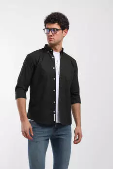 Мужская однотонная рубашка с длинным рукавом и карманами зеленая