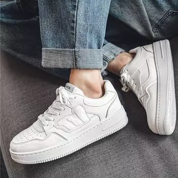 Мужская повседневная обувь, белые кожаные кроссовки, удобная вулканизированная обувь, легкие кроссовки, модные школьные теннисные туфли 39–44 39 белый