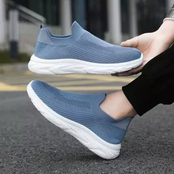 Мужская повседневная обувь, дышащая, без застежек, мужская вулканизированная обувь, легкие кроссовки, мужские летние мягкие нескользящие туфли на плоской подошве, уличные мокасины 39 чёрный