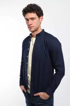 Мужская рубашка с длинным рукавом с воротником темно-синяя