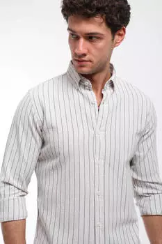 Мужская узкая рубашка с длинным рукавом в вертикальную полоску бежевая