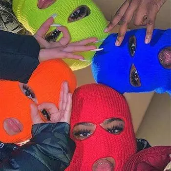 Мужская зимняя шапка для верховой езды, ветрозащитная, теплая и защищающая шею, персонализированная утолщенная вязаная шапка с тремя отверстиями, защищающая уши, головной убор белый