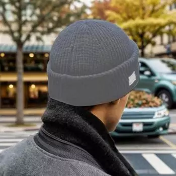 Мужская зимняя шапка вязаная однотонная эластичная сохраняющая тепло толстая защитная шапка для ушей серый