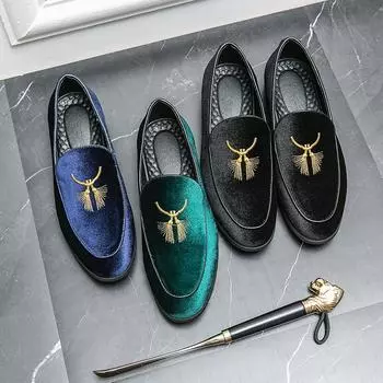 Мужские бархатные повседневные кожаные туфли без шнуровки с вышивкой, лоферы 39 чёрный