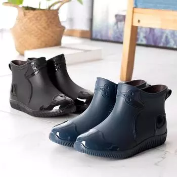 Мужские блестящие повседневные резиновые сапоги с низким верхом - Водонепроницаемая обувь на толстом низком каблуке Size 44 чёрный