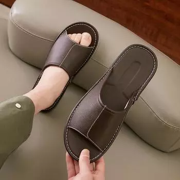 Мужские большие тапочки из натуральной коровьей кожи — нескользящие, летние, удобные для дома, доступны большие размеры 43-44 темно-коричневого